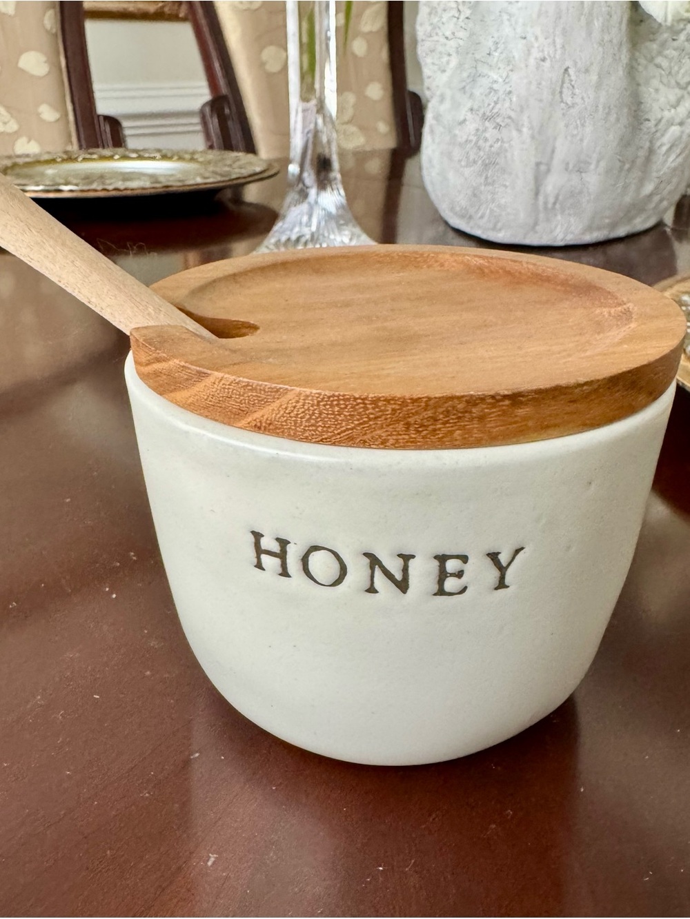 NEW Hearth & Hand Cream Ceramic Honey Jar with Wooden Lid and Dipper